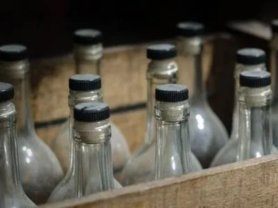 В Одесской области изъяли 6 тонн спирта и тысячи литров алкогольной продукции