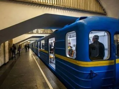 У київському метро минулого року було 15 екстрених зупинок і два задимлення
