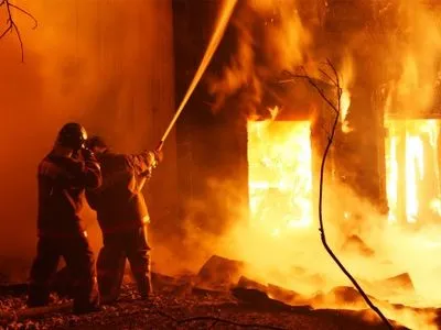 Масштабна пожежа сталася на хлібозаводі в Сочі