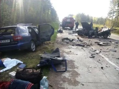 На Житомирщині у ДТП загинуло п'ятеро осіб