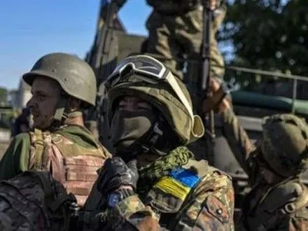 Двоє українських військових отримали поранення минулої доби в зоні АТО