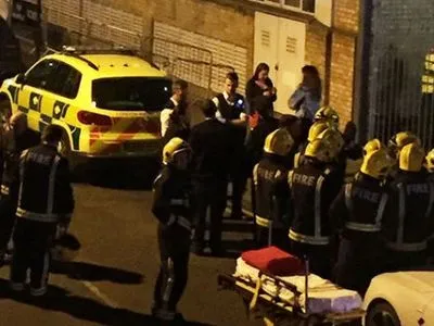 В баре Лондона госпитализировали девять человек после контакта с ядовитым веществом