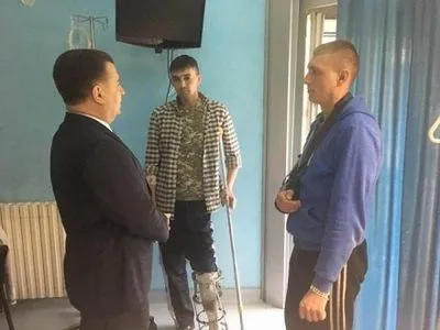 С.Полторак посетил украинских военнослужащих в итальянском госпитале