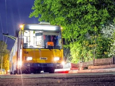 В Киеве временно отменили ночные троллейбусы на двух маршрутах