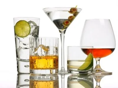 Обращений из-за отравления алкоголем во время Пасхальных праздников в столице не зафиксировано - врач