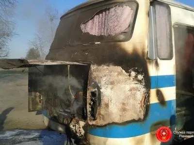 Пассажирский автобус загорелся в Ровенской области