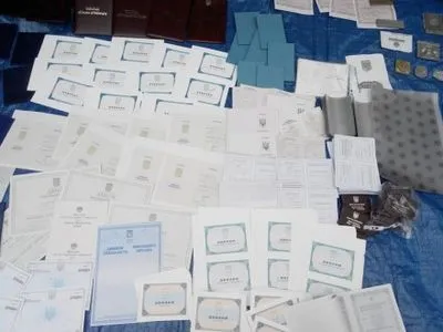 СБУ викрила у Києві типографію, яка друкувала бойовикам фальшиві документи