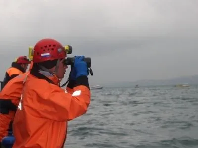 СК РФ заявил о спасении трех человек с затонувшего в Черном море судна