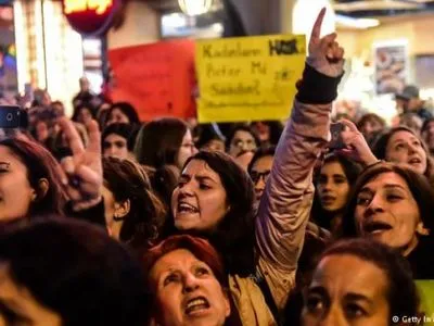 У Туреччині продовжуються протести після референдуму