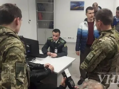 За 7 месяцев украинские пограничники обнаружили около 4 тыс. человек из базы Интерпола