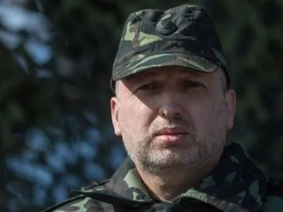 О.Турчинов: російські війська можуть залишитись у Білорусі після вересневих навчань