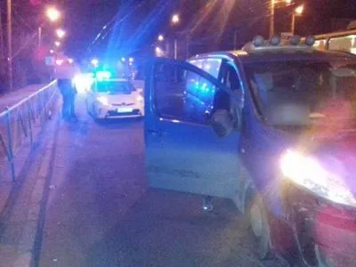 В Хмельницком 15-летнего парня на "зебре" сбил автомобиль