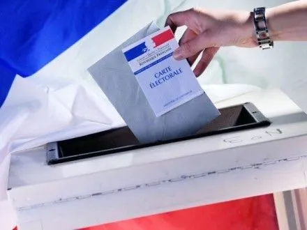 В случае победы М.Ле Пен во Франции четче будет звучать идея выборов на Донбассе - В.Карасев