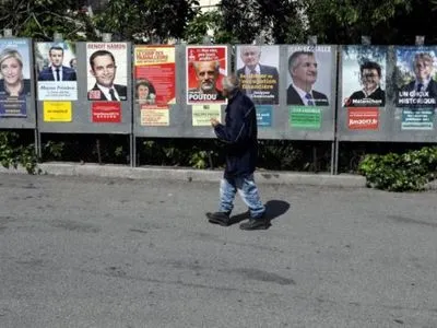 Хто є кандидатами у президенти Франції: кар'єра, програма, скандали