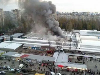Провоохранители открыли уголовное производство по факту пожара на рынке в Одесе