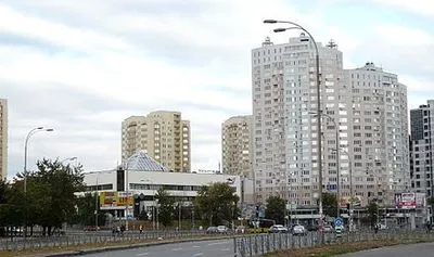 На Русановской набережной и ул. А. Шептицкого в Киеве ограничат движение транспорта