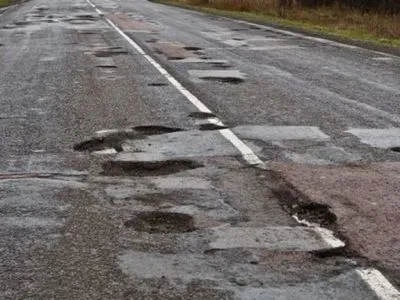 "Луцкавтодор-Сервис" пытается взыскать 30 млн грн с бюджета за невыполненный ремонт дорог - активисты