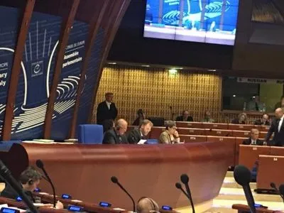 Президент ПАСЕ П.Аграмунт отсутствует в президиуме - нардеп