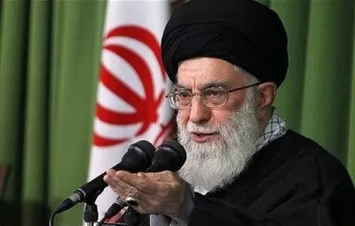 Лідер Ірану закликав кандидатів у президенти зосередитися на економічному зростанні без Заходу