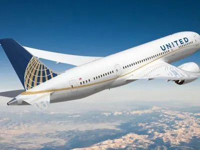 United Airlines дійшла згоди з пасажиром, якого висадили силою