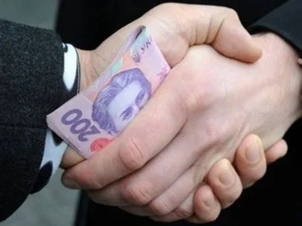 Руководитель райотдела исполнительной службы Киевской области требовал 35 тыс. грн взятки