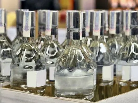В прошлом году из незаконного оборота было изъято спирта и алкоголя более чем на 200 млн грн