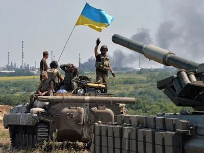 Четверо українських військових отримали поранення від початку доби – штаб АТО