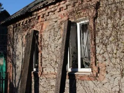 В результате обстрела Авдеевки повреждены три частных дома - штаб