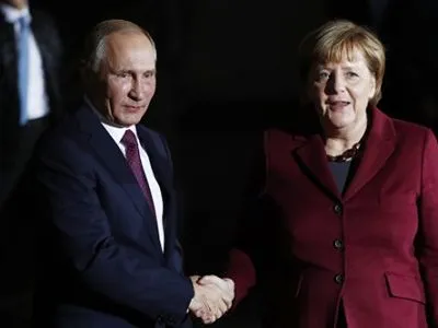 В.Путін і А.Меркель під час зустрічі в Сочі обговорять ситуацію в Україні