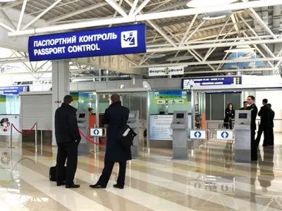 Пограничники не пропустили 8 иностранцев, которые направлялись в Одессу
