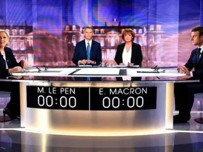 Е.Макрон переміг у передвиборчих теледебатах у Франції