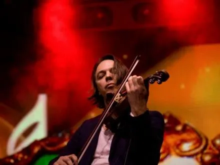 Український скрипаль записав до “Євробачення” кавер пісні “Розпрягайте, хлопці, коней”