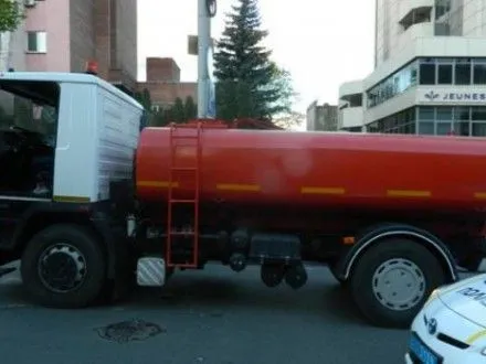 У Києві хлопець викрав водовоз, щоб покатати брата