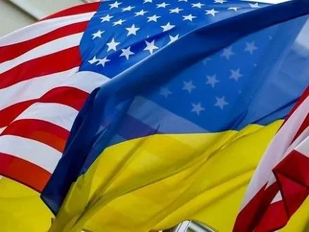 Експерт: кардинального скорочення фіндопомоги Україні з боку США не очікується