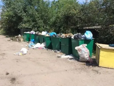 Во Львове не вывезли мусор с более трети контейнерных площадок