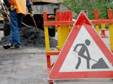 Во время ремонта дороги в Хмельницкой области погиб рабочий