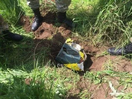 У Маріуполі СБУ виявила схованку з трьома кіло пластиду
