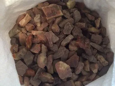 Правоохранители в Ровенской области при обыске изъяли более 110 кг камней янтаря