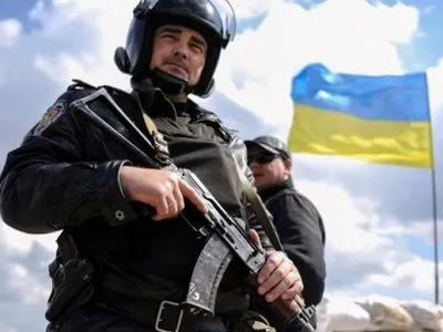 Один украинский военный был ранен в зоне АТО с начала суток