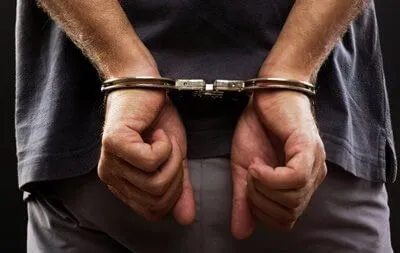 Підозрюваних у торгівлі наркотиками вінницьких поліцейських взяли під варту