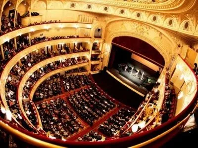 Киевляне стали чаще посещать театры