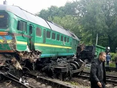 Полиция уточнила количество жертв схода пассажирского поезда в Хмельницкой обл.