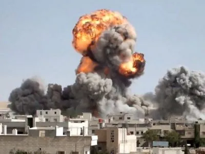 У Сирії загинуло 20 мирних жителів від авіаудару коаліції в місті Ракка
