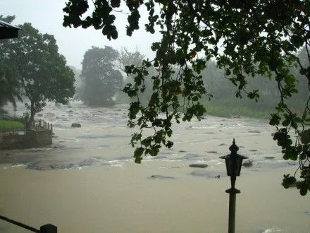 Число жертв наводнения на Шри-Ланке возросло до 164 человек