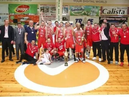 Баскетболіст збірної України М.Корнієнко став чемпіоном Болгарії