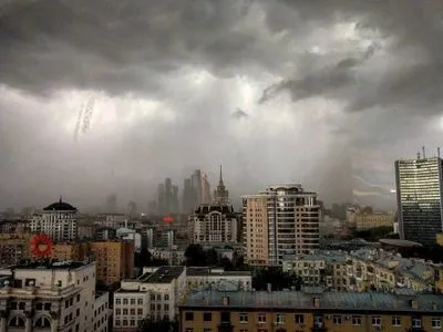 Кількість жертв урагану в Москві збільшилася до 14 осіб