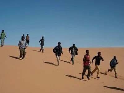 В Сахаре от жажды умерло более 40 мигрантов