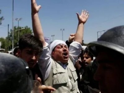 У Кабулі поліція розстріляла натовп протестуючих