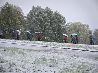 У Москві пішов мокрий сніг