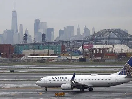 United Airlines в липні припинить польоти в Венесуелі